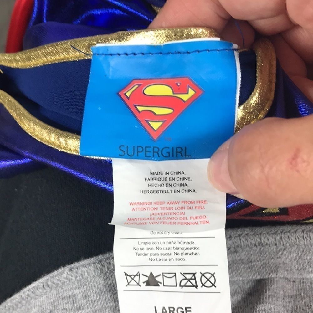 Rubies DC Supergirl Costume 13-14 Lg Cape GUC Halloween - Picture 9 of 9